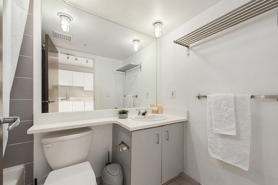 2107 1238 Seymour Street Vancouver, BC - 22