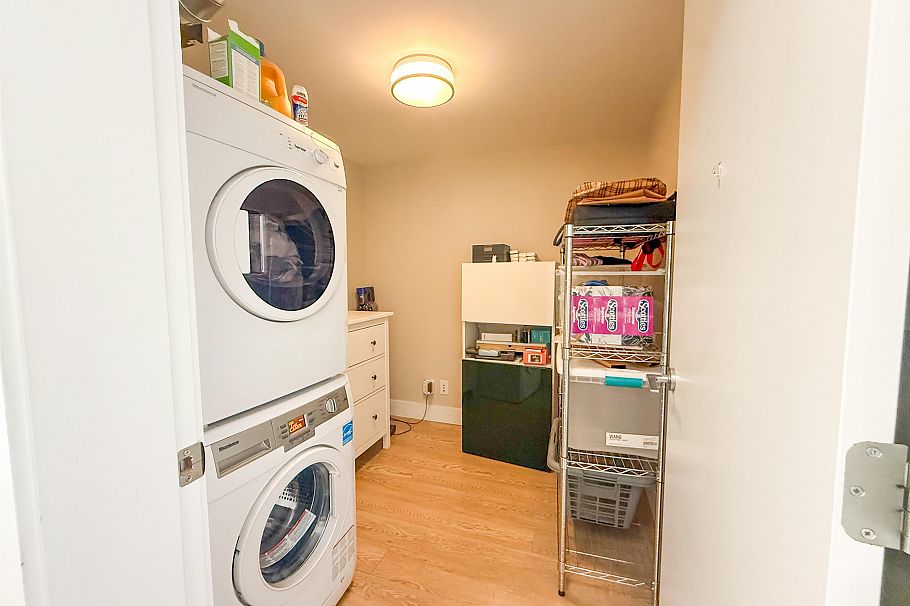 305 1783 Manitoba Street Vancouver, BC - 11