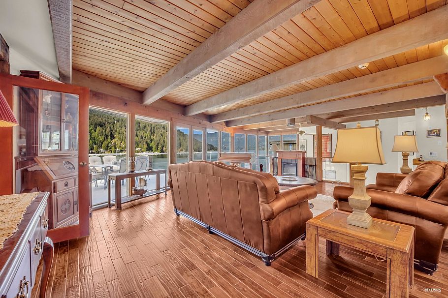 2136 Lockehaven Road North Vancouver, BC - 15