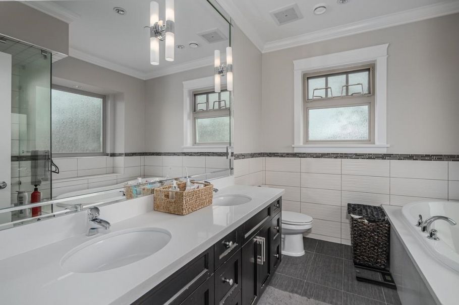1507 E 55th Avenue Vancouver, BC - 11