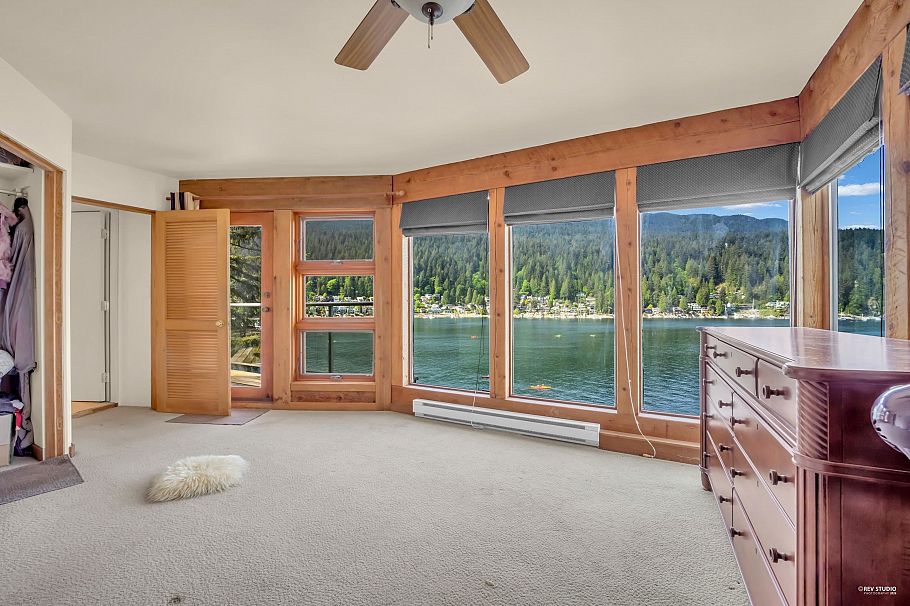 2136 Lockehaven Road North Vancouver, BC - 25
