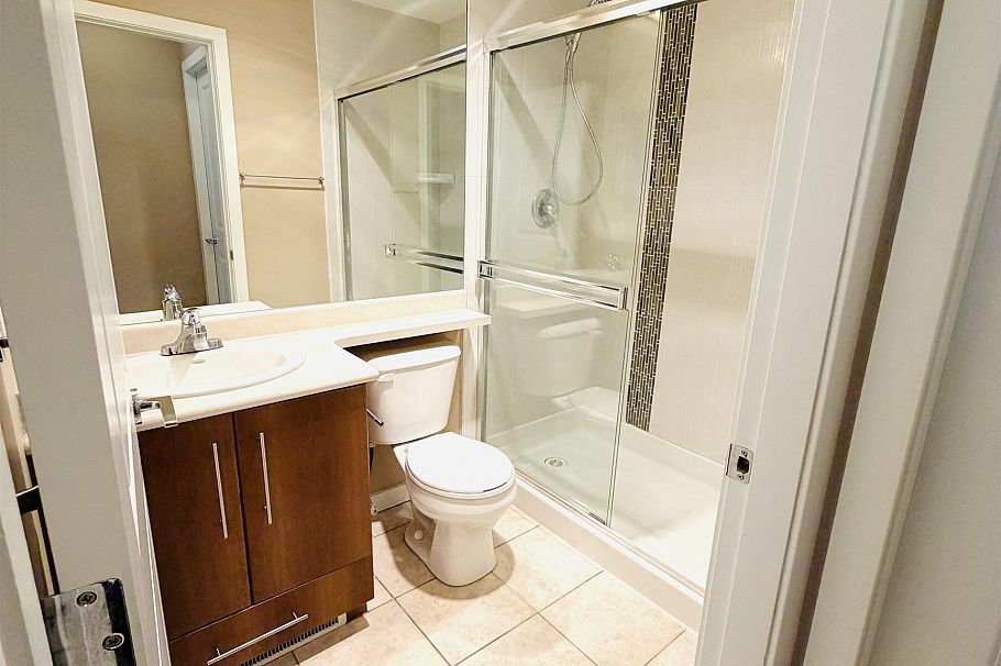 TH13 2089 Rosser Avenue Burnaby, BC - 9