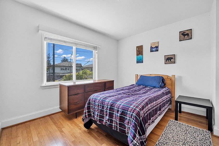 1036 Nootka Street Vancouver, BC - 11