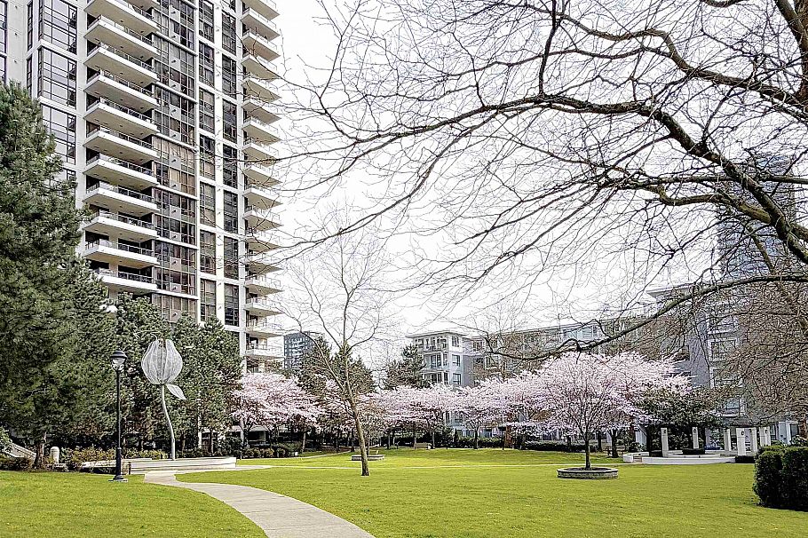 TH13 2089 Rosser Avenue Burnaby, BC - 20
