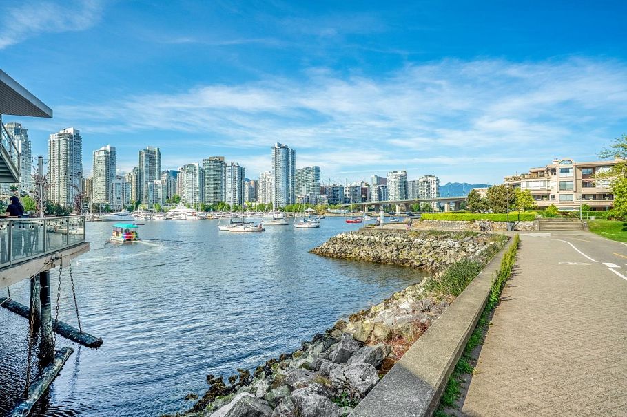 305 456 Moberly Road Vancouver, BC - 19