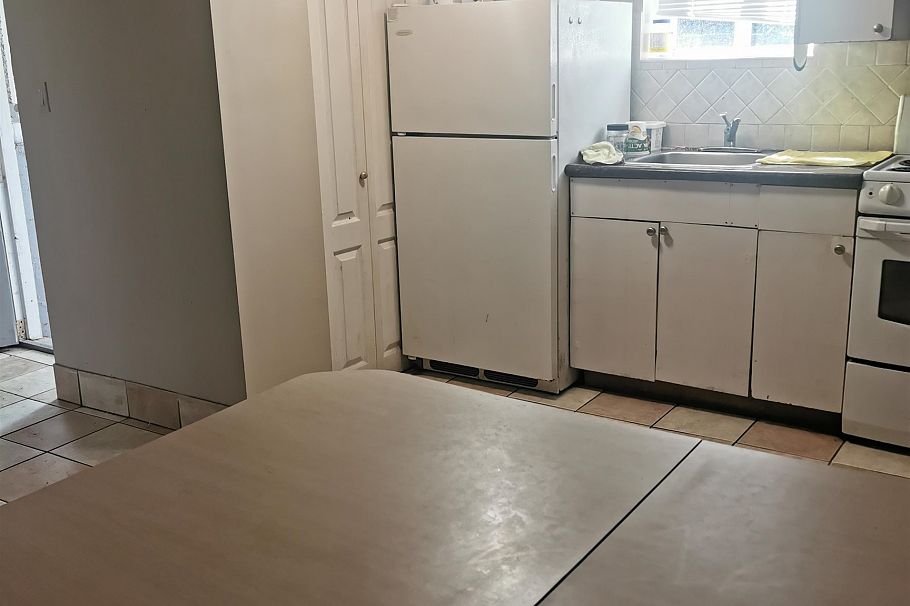 8067 French Street Vancouver, BC - 18