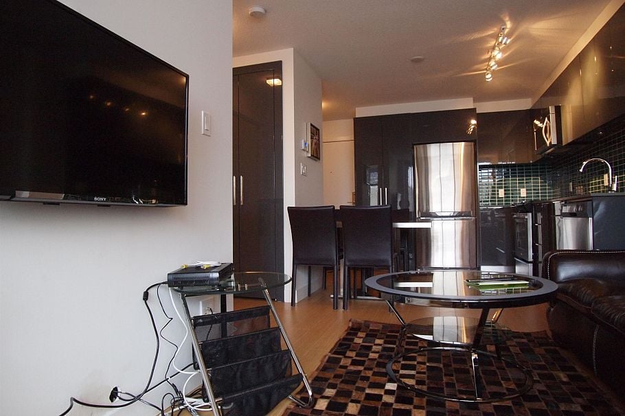 510 1325 ROLSTON STREET, Vancouver BC V6B 0M2 Vancouver, BC - 1