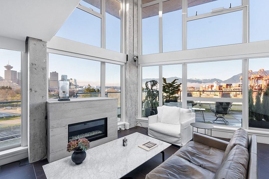 624 289 Alexander Street Vancouver, BC - 1