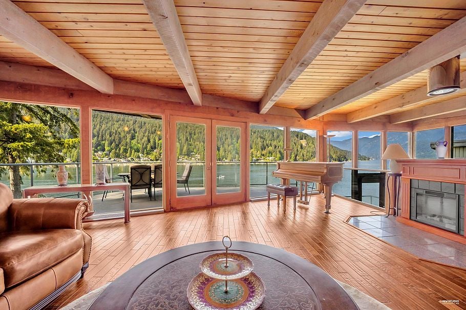 2136 Lockehaven Road North Vancouver, BC - 11