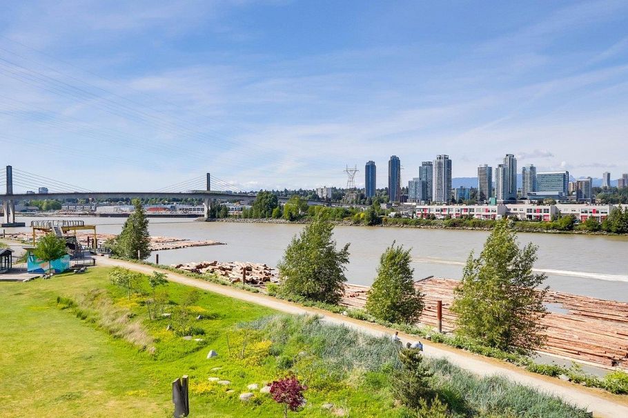 511 10033 River Drive Richmond, BC - 10