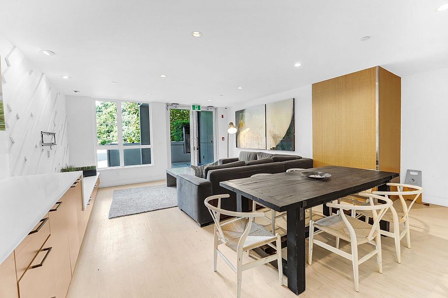 211 1621 Hamilton Avenue North Vancouver, BC - 12
