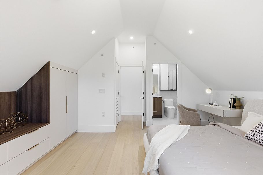 2 546 E 46th Avenue Vancouver, BC - 17