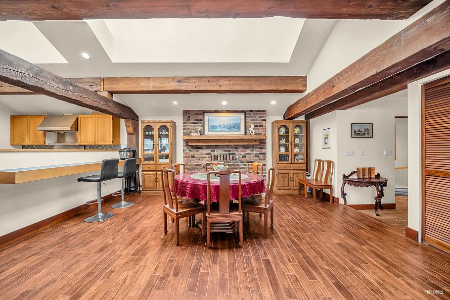 2136 Lockehaven Road North Vancouver, BC - 20