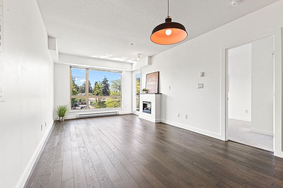 303 1330 Marine Drive North Vancouver, BC - 5