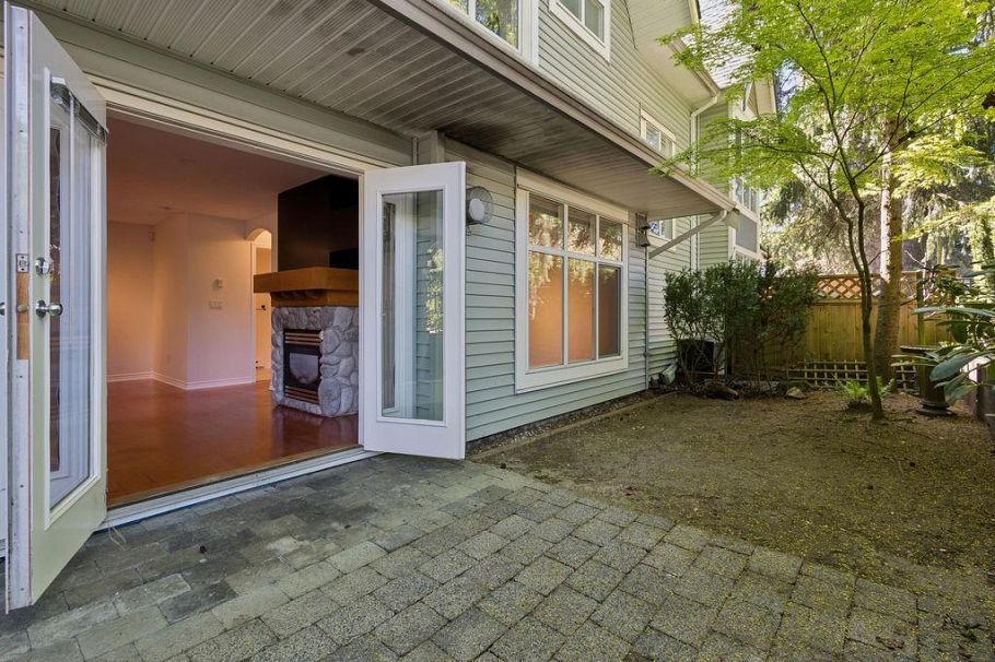993 Lynn Valley Road North Vancouver, BC - 30