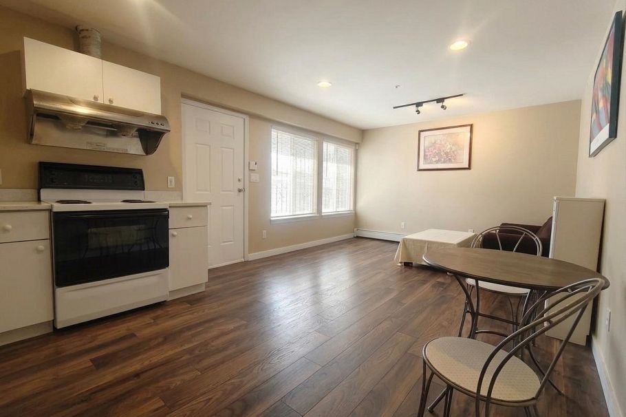 123 E 45th Avenue Vancouver, BC - 25