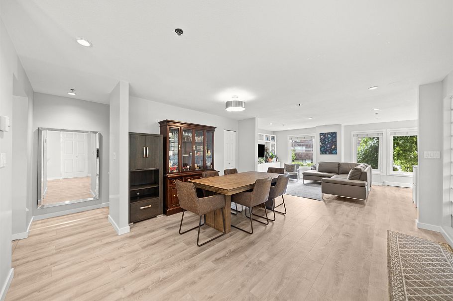 601 W 16th Avenue Vancouver, BC - 7