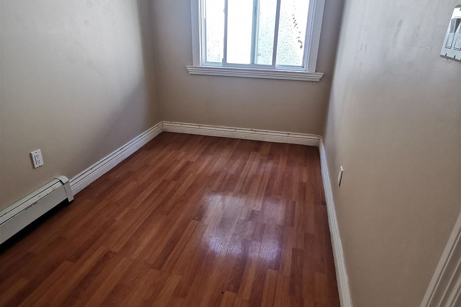 8067 French Street Vancouver, BC - 8