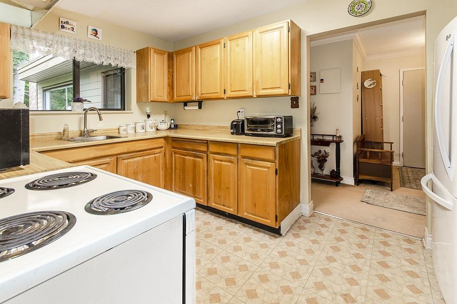 309 1385 Draycott Road North Vancouver, BC - 3