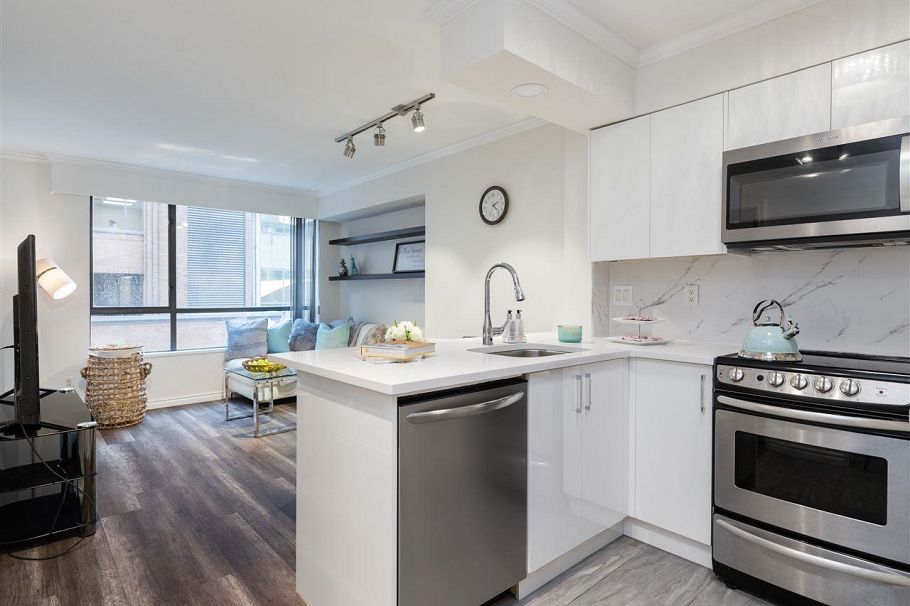 301 1189 Howe Street Vancouver, BC - 8