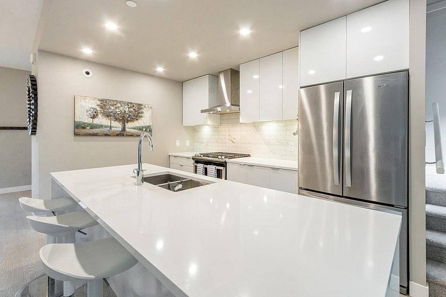 32 3595 Salal Drive North Vancouver, BC - 6