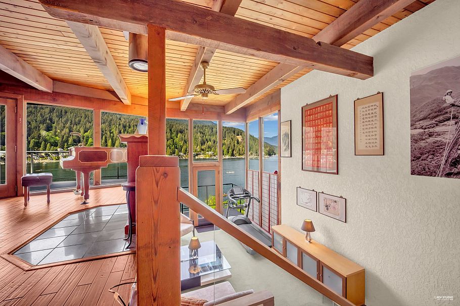 2136 Lockehaven Road North Vancouver, BC - 23