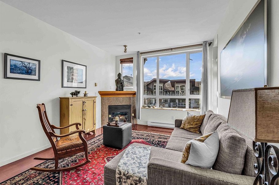 417 580 Raven Woods Drive North Vancouver, BC - 2