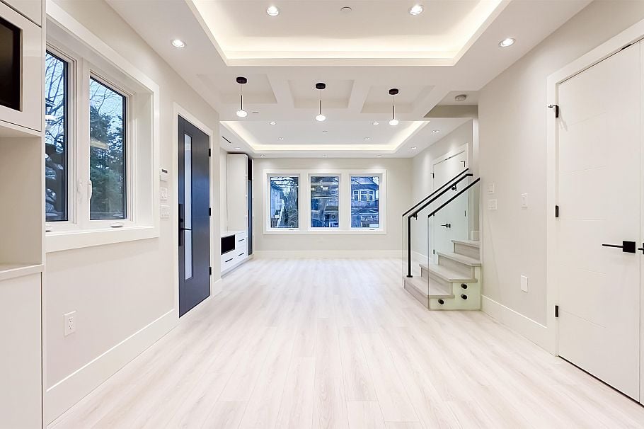 2373 W 7th Avenue Vancouver, BC - 6