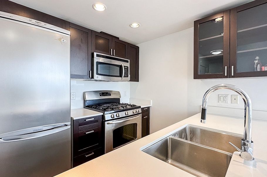 1107 4815 Eldorado Mews Vancouver, BC - 9