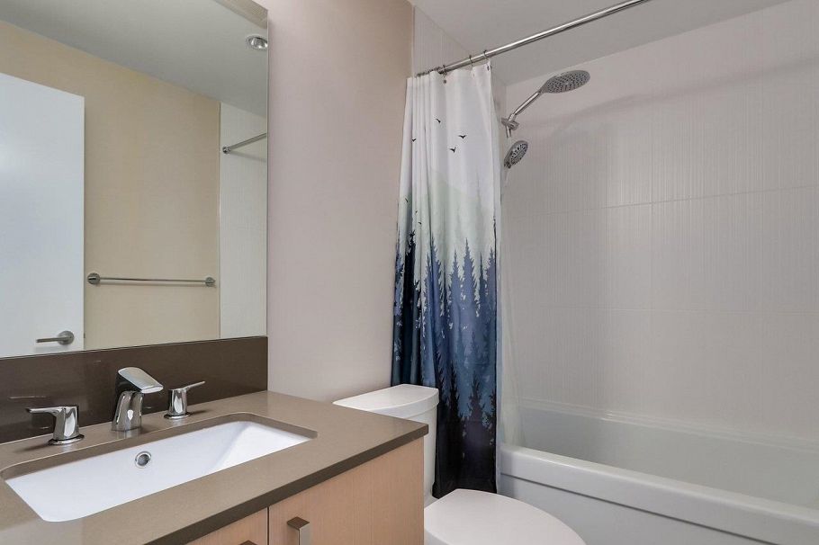 511 10033 River Drive Richmond, BC - 26