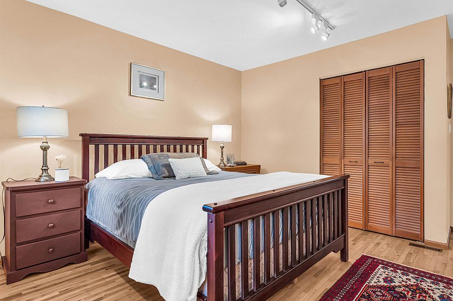 2578 E 15th Avenue Vancouver, BC - 16