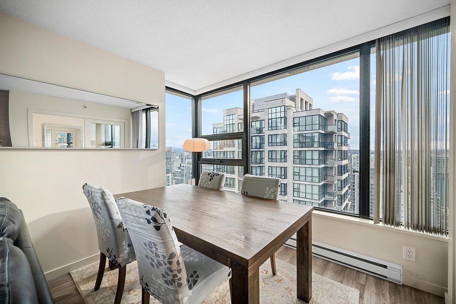 3104 928 Homer Street Vancouver, BC - 4