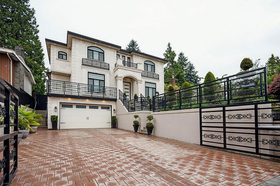 4319 Southwood Street Burnaby, BC - 2