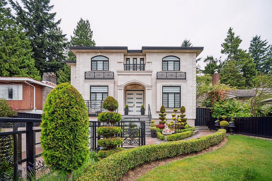 4319 Southwood Street Burnaby, BC - 1