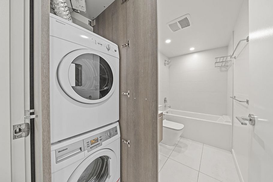 310 285 E 10th Avenue Vancouver, BC - 12