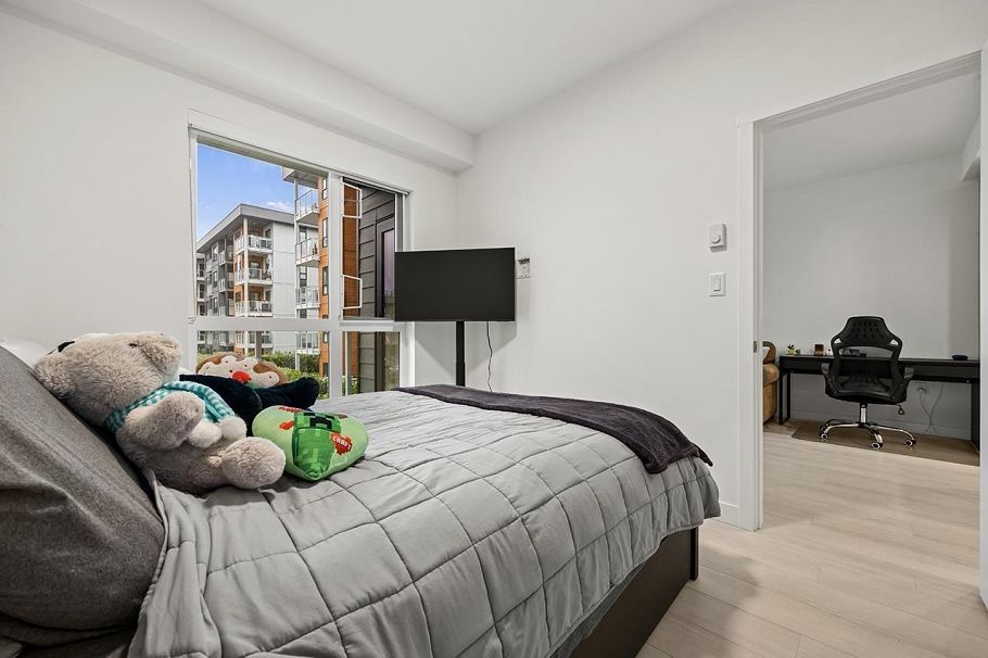 303 3596 Malsum Drive North Vancouver, BC - 12