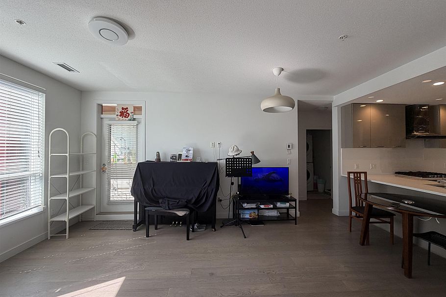 417 3581 Ross Drive Vancouver, BC - 6