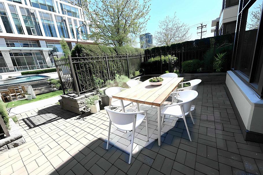 TH13 2089 Rosser Avenue Burnaby, BC - 10