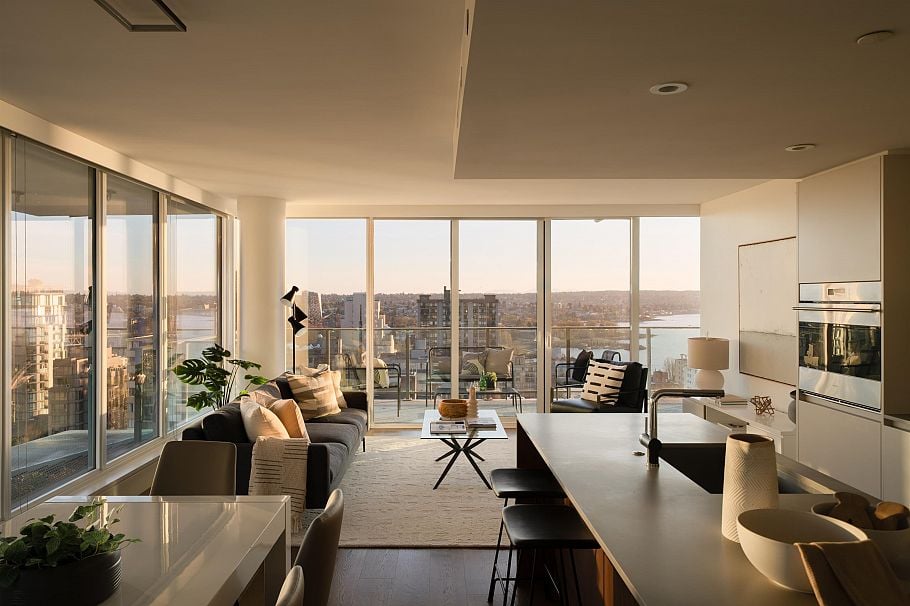 1503 1365 Davie Street Vancouver, BC - 1