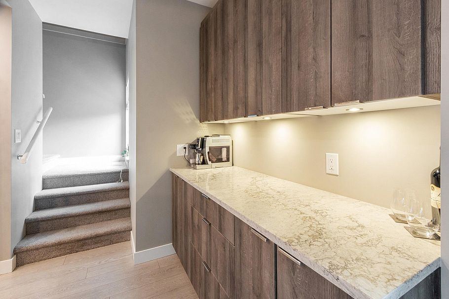 32 3595 Salal Drive North Vancouver, BC - 10