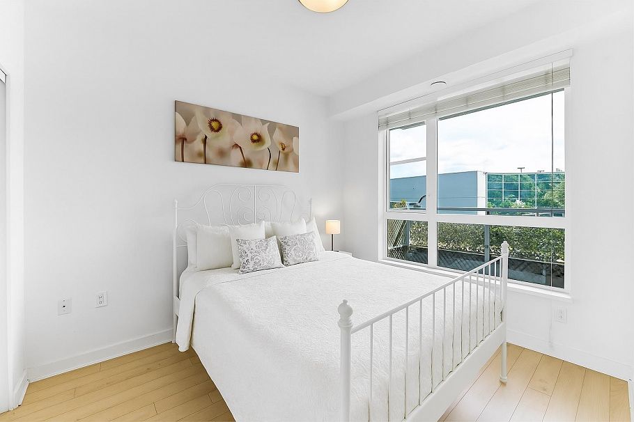 211 1621 Hamilton Avenue North Vancouver, BC - 8