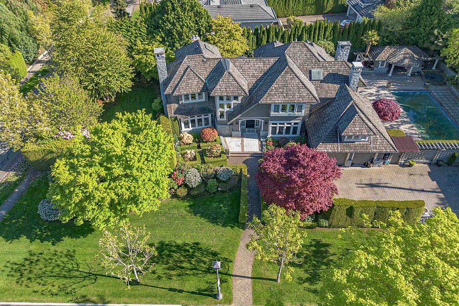5730 College Highroad Vancouver, BC - 2