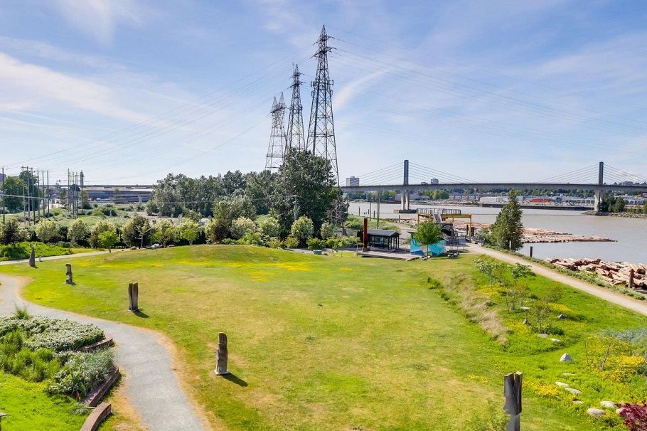 511 10033 River Drive Richmond, BC - 13
