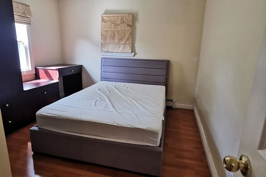 8067 French Street Vancouver, BC - 7