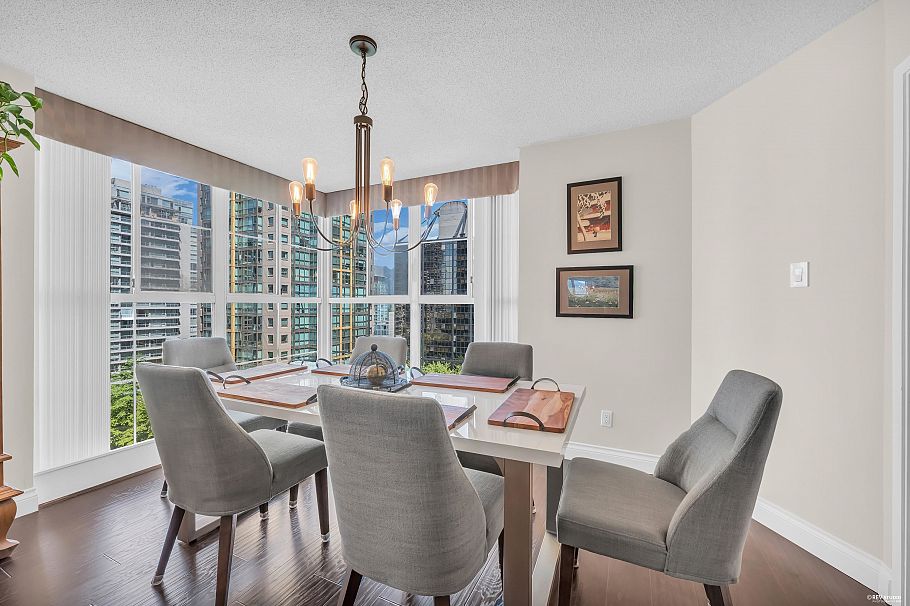 601 717 Jervis Street Vancouver, BC - 8
