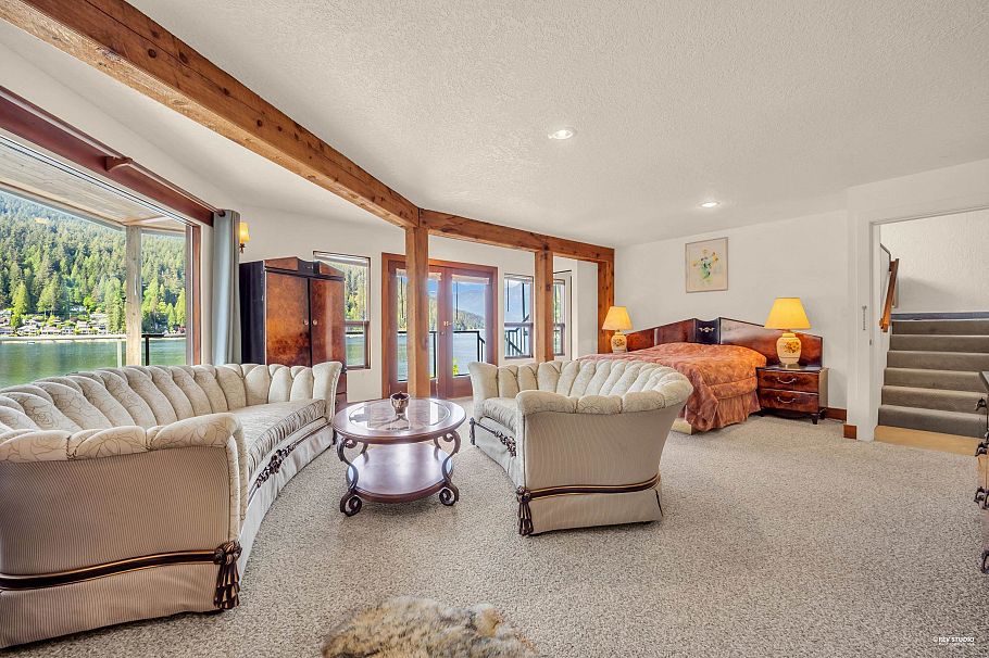 2136 Lockehaven Road North Vancouver, BC - 28