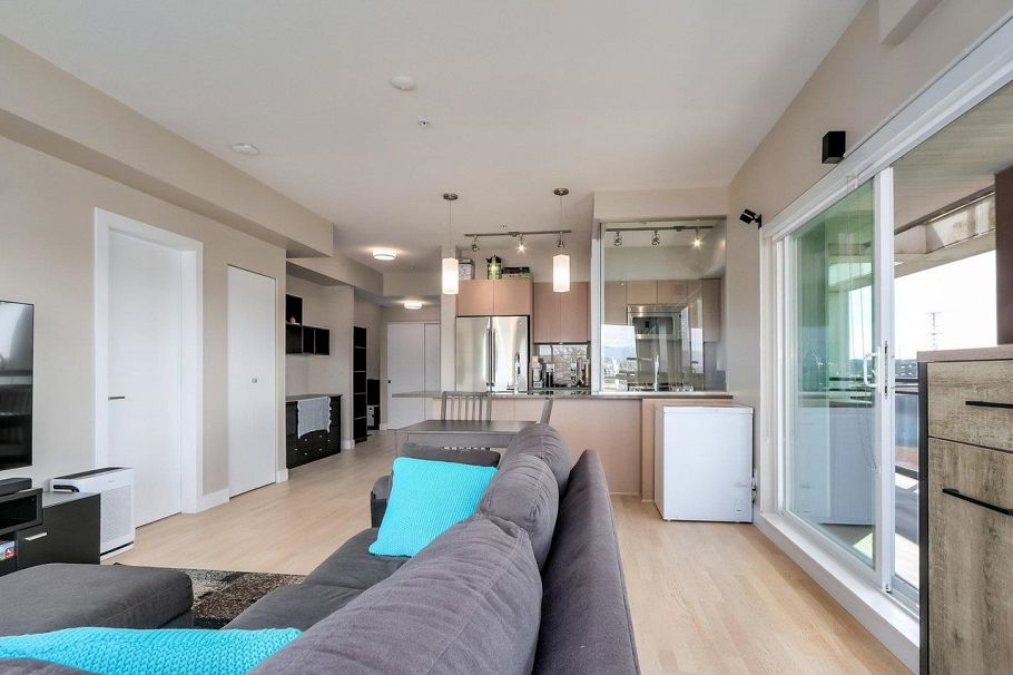 511 10033 River Drive Richmond, BC - 8