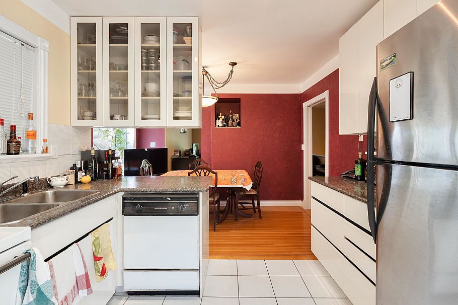 3136 W 11th Avenue Vancouver, BC - 13