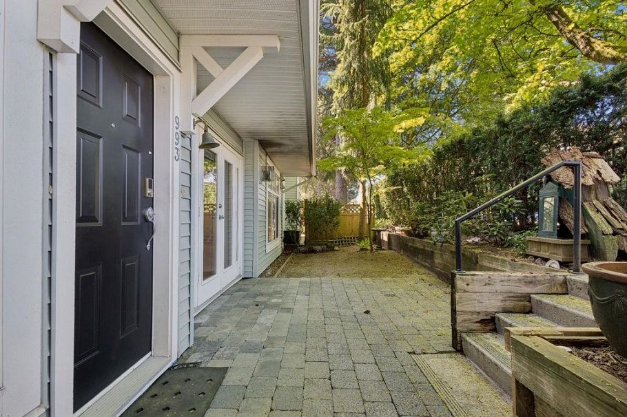 993 Lynn Valley Road North Vancouver, BC - 1