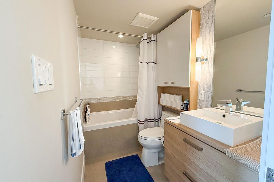 305 1783 Manitoba Street Vancouver, BC - 10